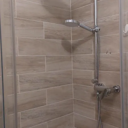 Z Ogrodkiem * Жешув