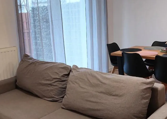 Z Ogrodkiem דירה ז'שוב