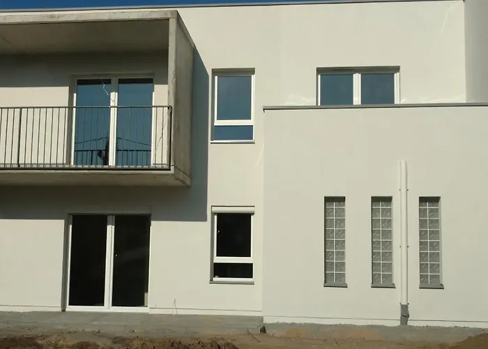 Z Ogrodkiem ז'שוב